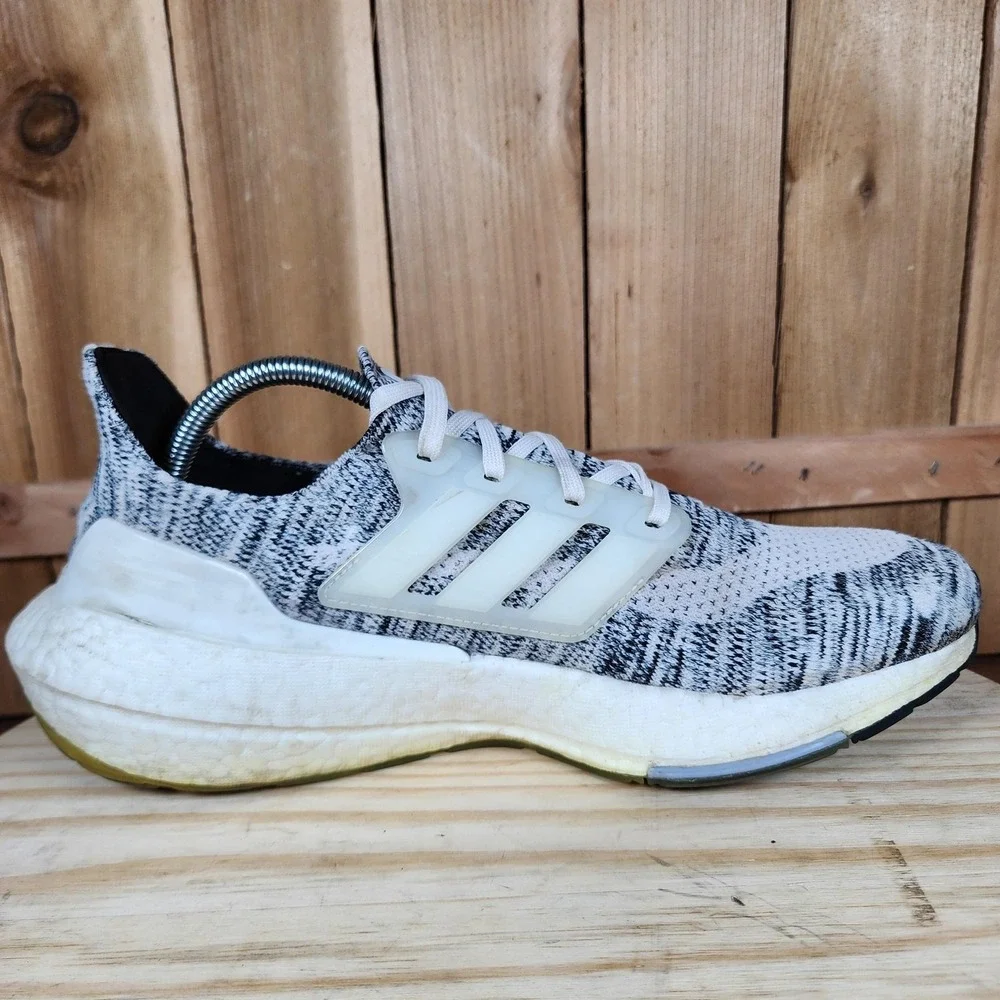 Adidas Ultraboost 21‎ Shoes Womens 11 White Black Running Sneakers GV7712
